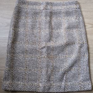 Knee length wool skirt